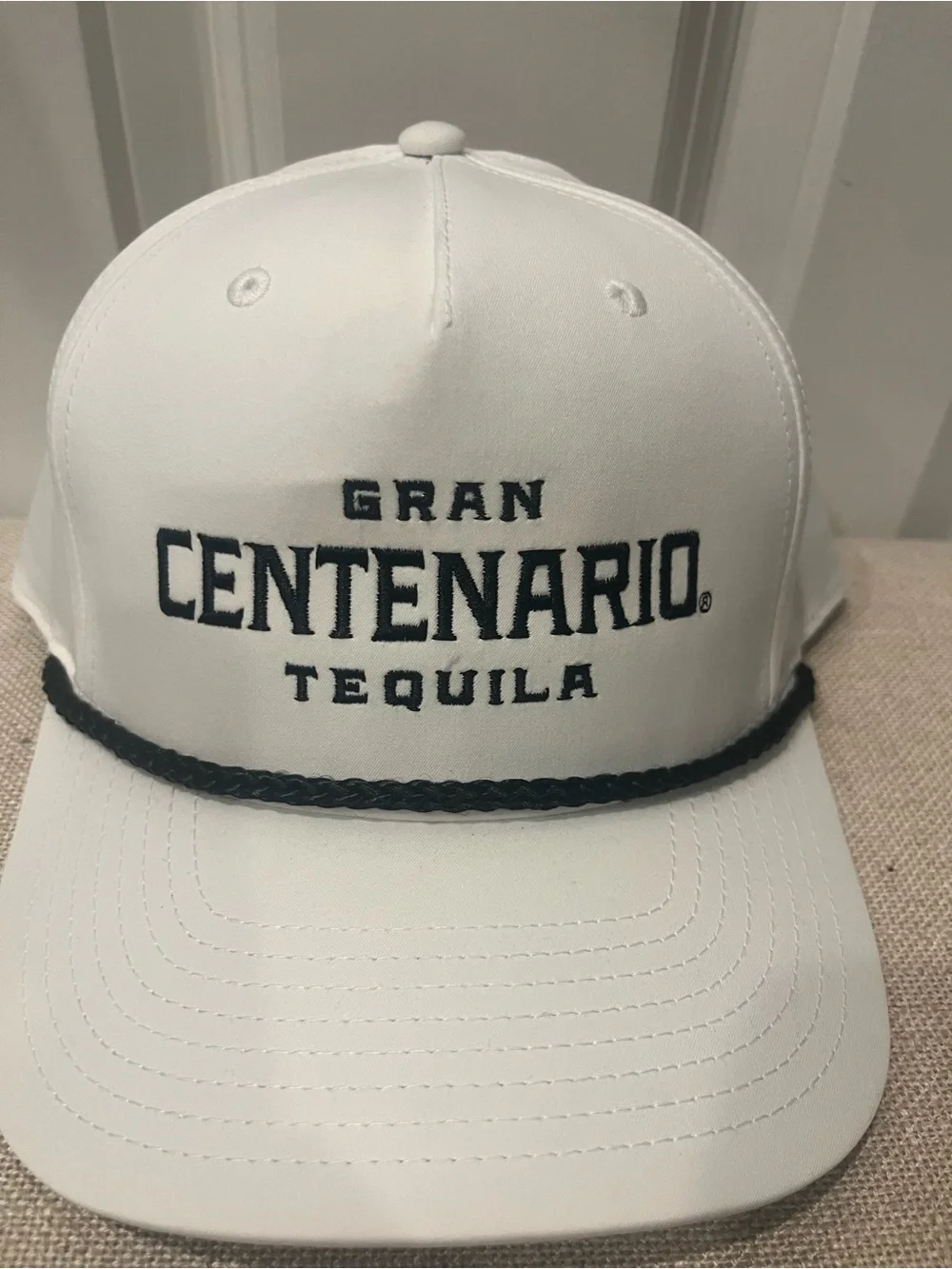 NEW MEN'S WHITE BASEBALL HAT- GRAN CENTENARIO TEQUILA- WHITE